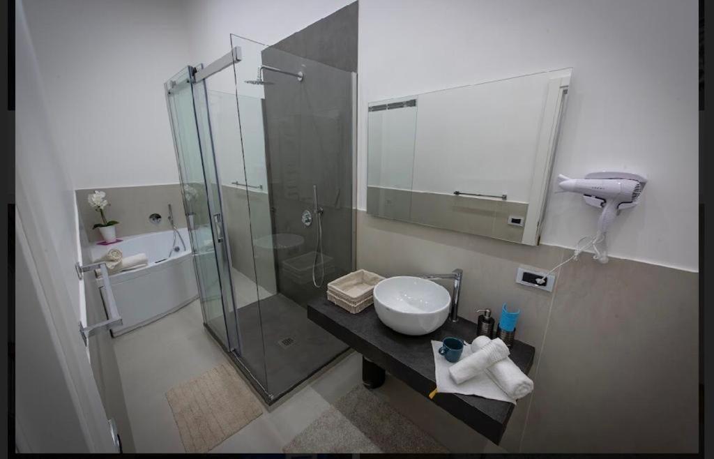 Downtown - E Si Nun Canto Moro Bed & Breakfast Napoli